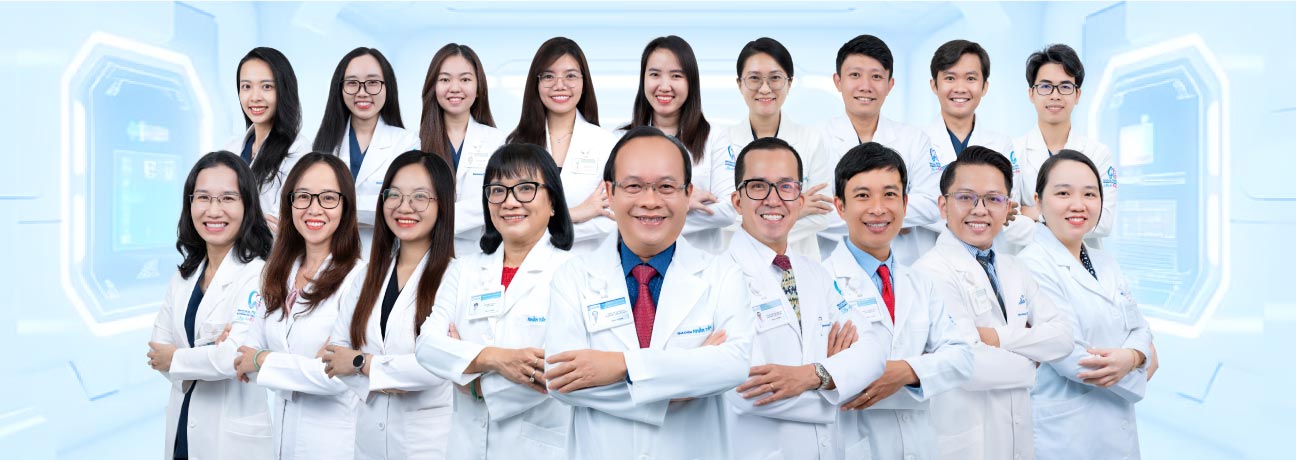 Đội ngũ bác sĩ nha khoa Nhân Tâm Hình: Đội ngũ bác sĩ nha khoa Nhân Tâm